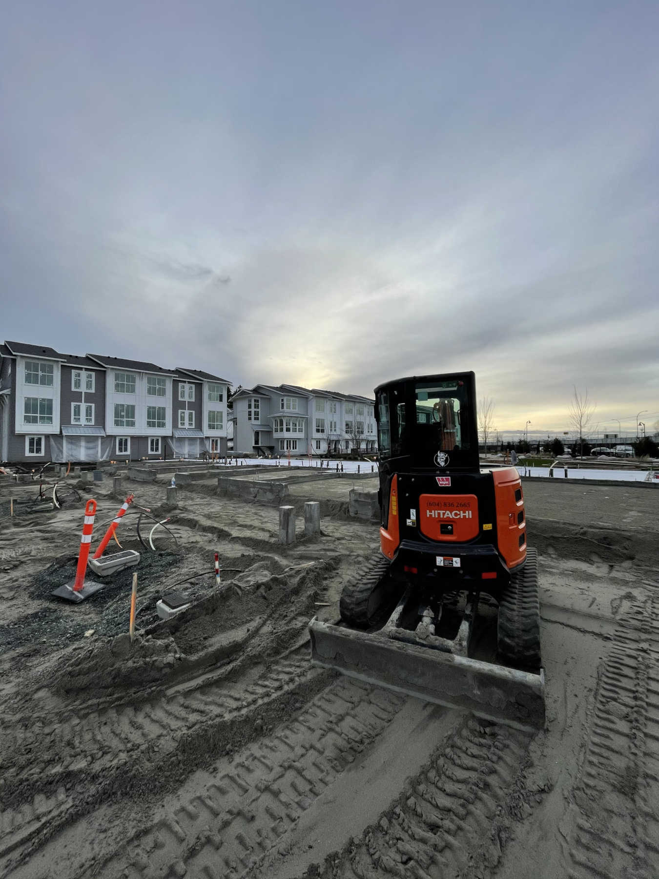 lower-mainland-mini-excavation-gallery-img